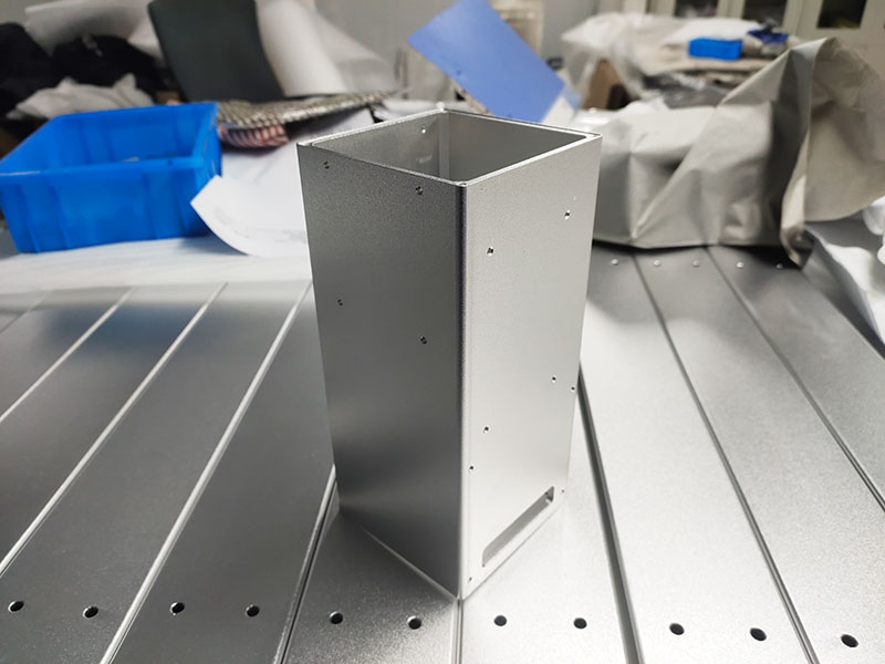 CNC精密加工-設備外殼